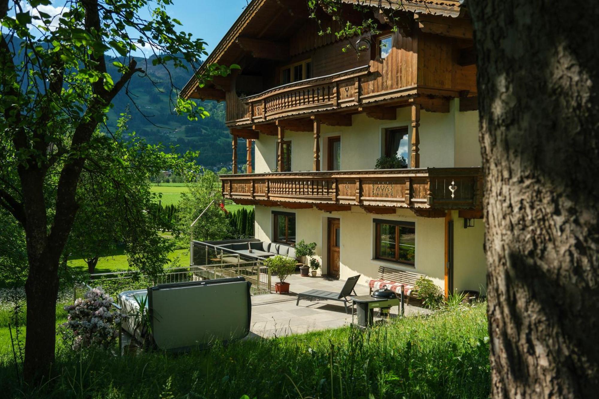 Apart Moidl Mit Privatem Pool Hart im Zillertal Exterior photo